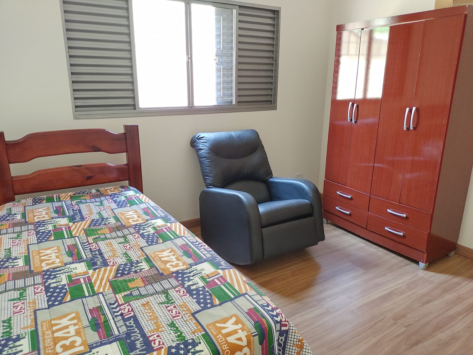 foto do anúncio Casa térrea no Jardim Mediterrâneo à venda, zona Sul, próxima Av. Harry Prochet em Londrina/PR.